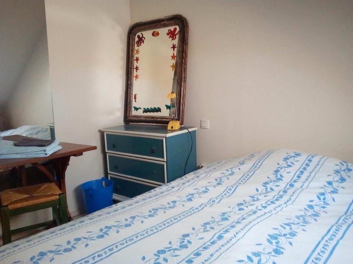 Bed and Breakfast Au Calme Houssay  Экстерьер фото